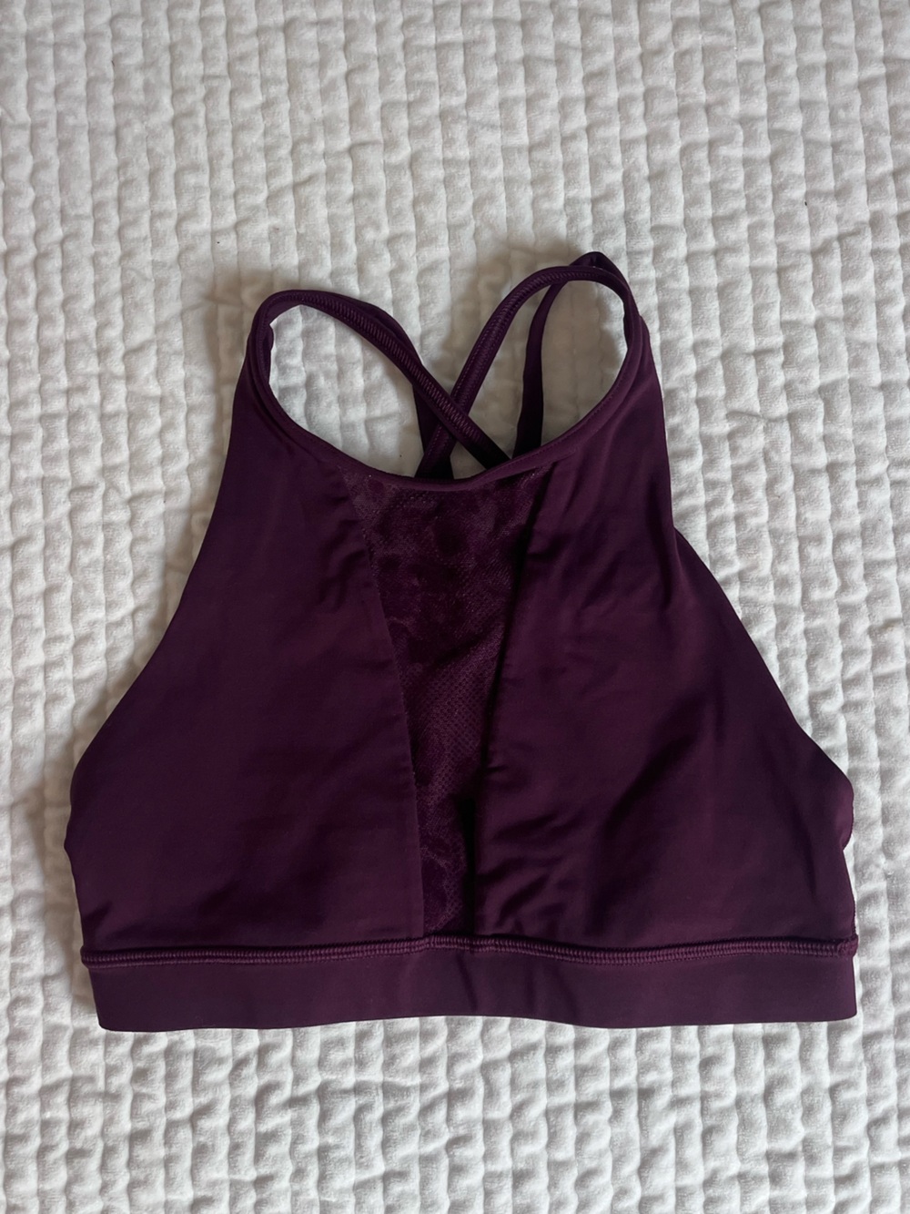 lululemon High-Neck Sports Bra in Burgundy Size 4